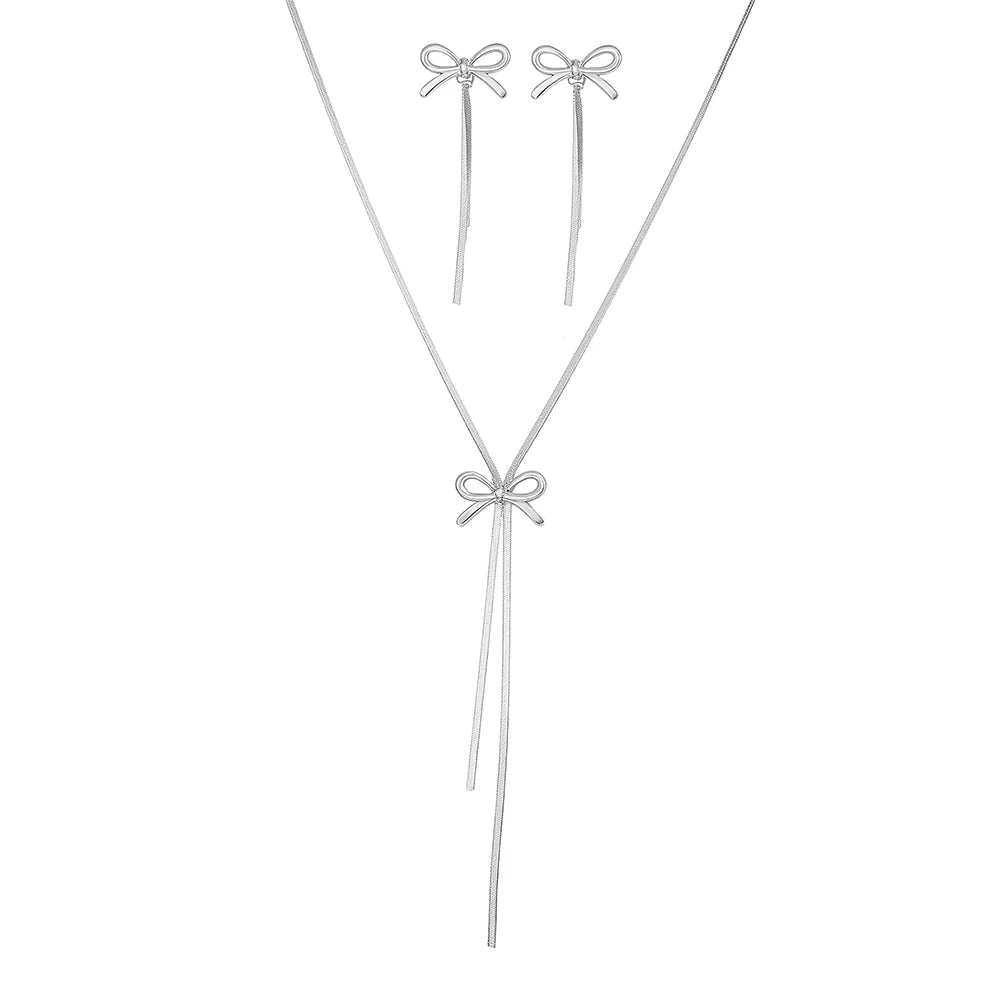 Elegant Bow Necklace