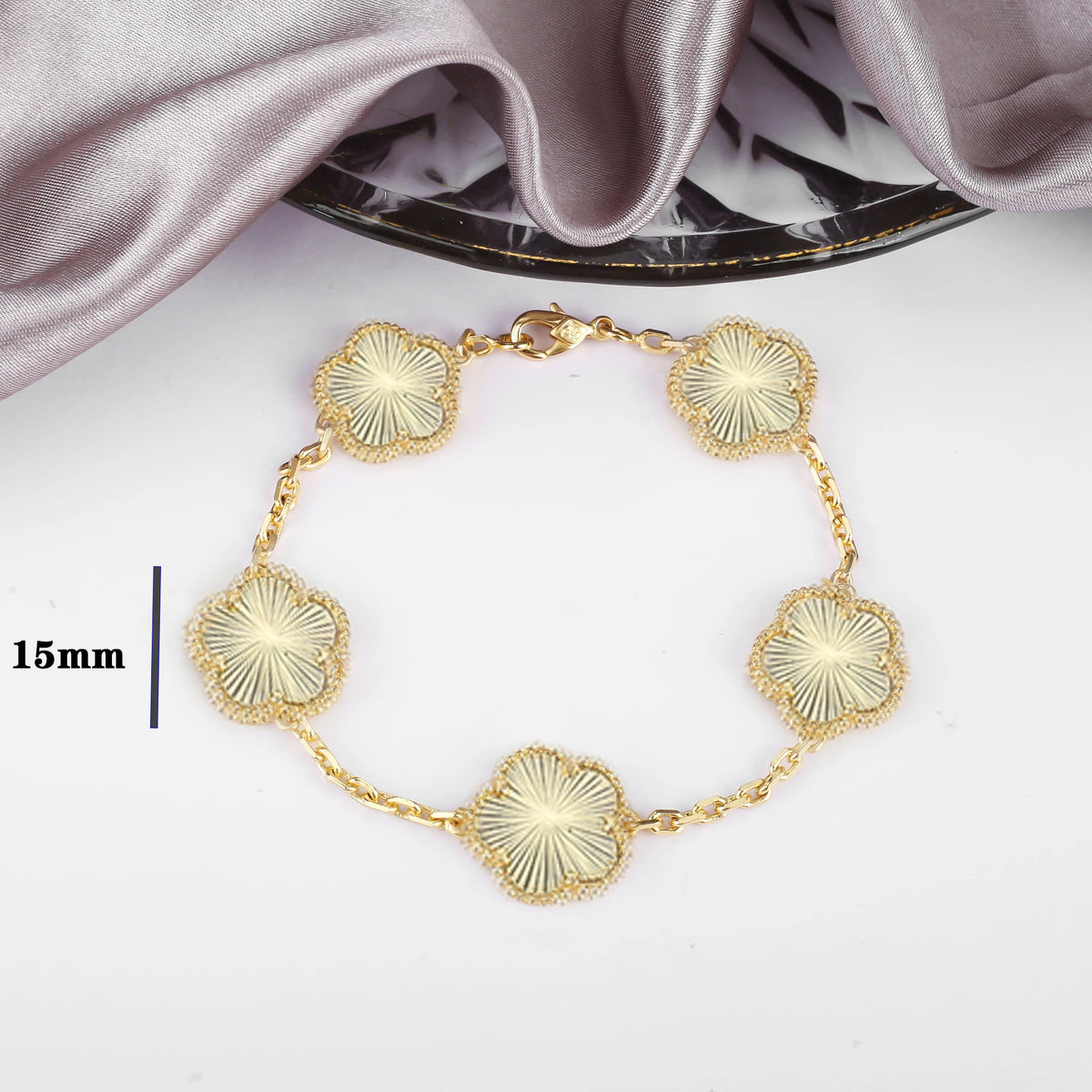 Five-Leaf Clover Necklace